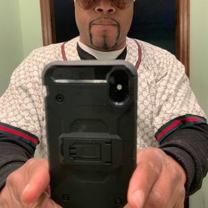 Meet your Posher, Leroy